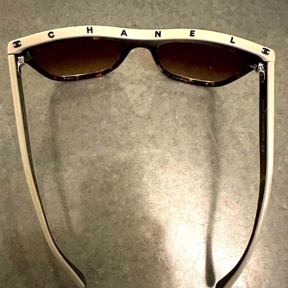 Chanel Womens Polarized Sunglasses